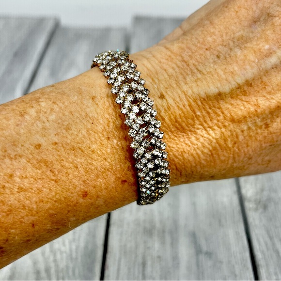 224. Rare Vintage Rhinestone Gold Tone Expandable Bracelet - Picture 8 of 8